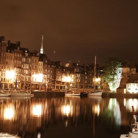 Escapade Au Coeur De Honfleur Avec Parking Prive Et Vue Panoramique Apartment Екстериор снимка