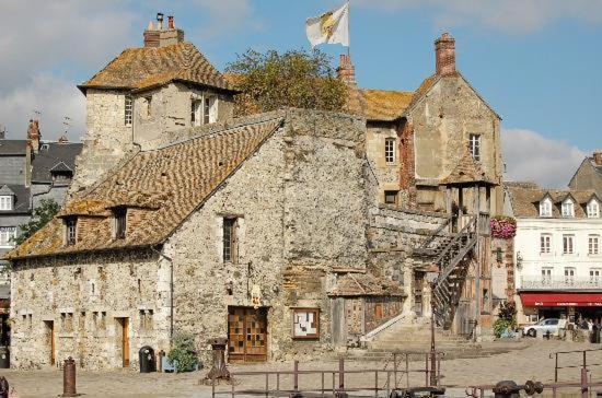 Escapade Au Coeur De Honfleur Avec Parking Prive Et Vue Panoramique Apartment Екстериор снимка