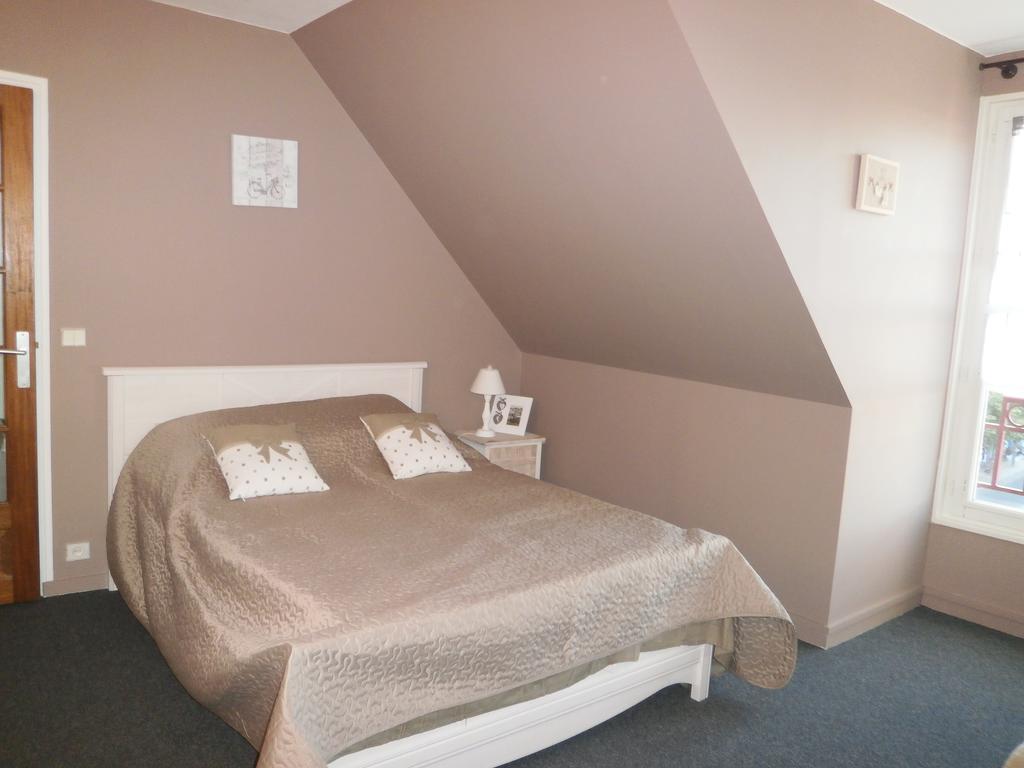 Escapade Au Coeur De Honfleur Avec Parking Prive Et Vue Panoramique Apartment Стая снимка